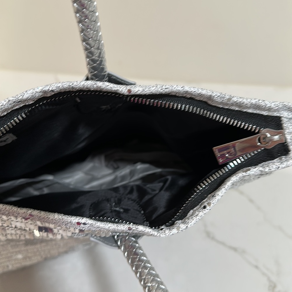 SPARKLY PIA ROSSINI CELESTE SILVER TOTE BAG NWT - Picture 8 of 8